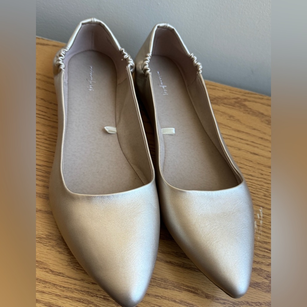 Maison Jules Gold Women's Flats